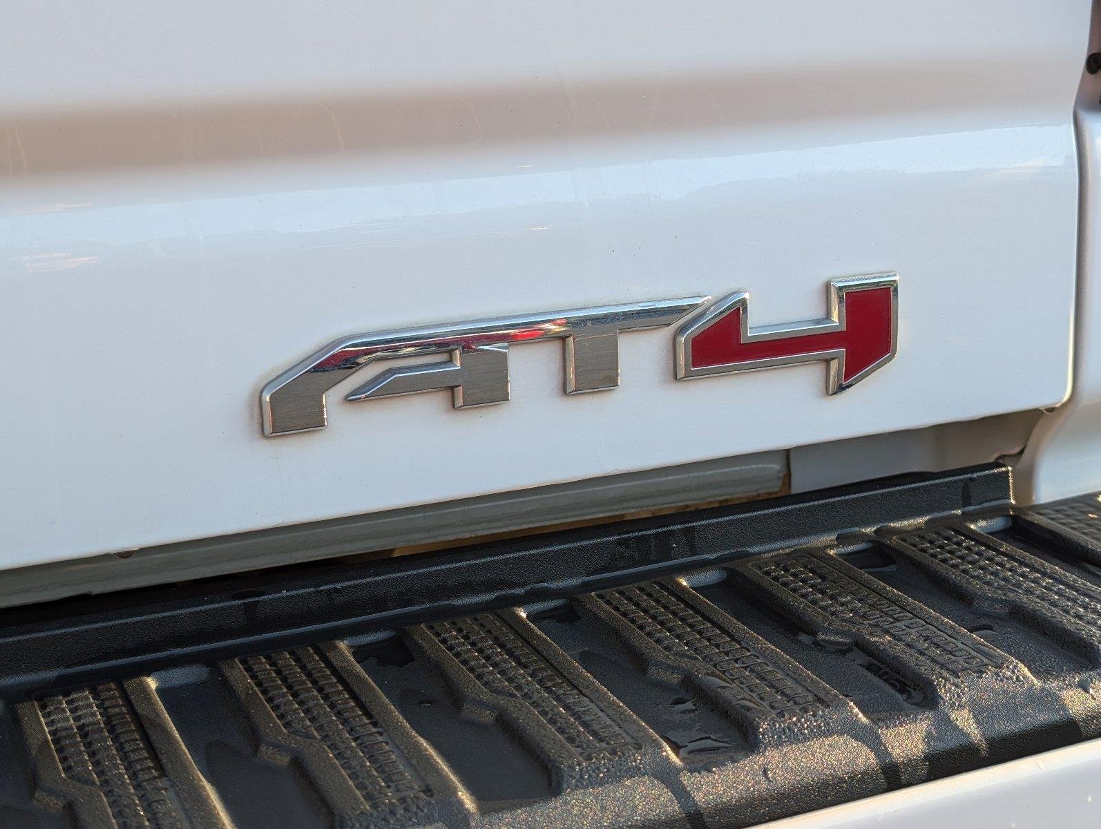 Used 2024 Summit White GMC AT4 image 5