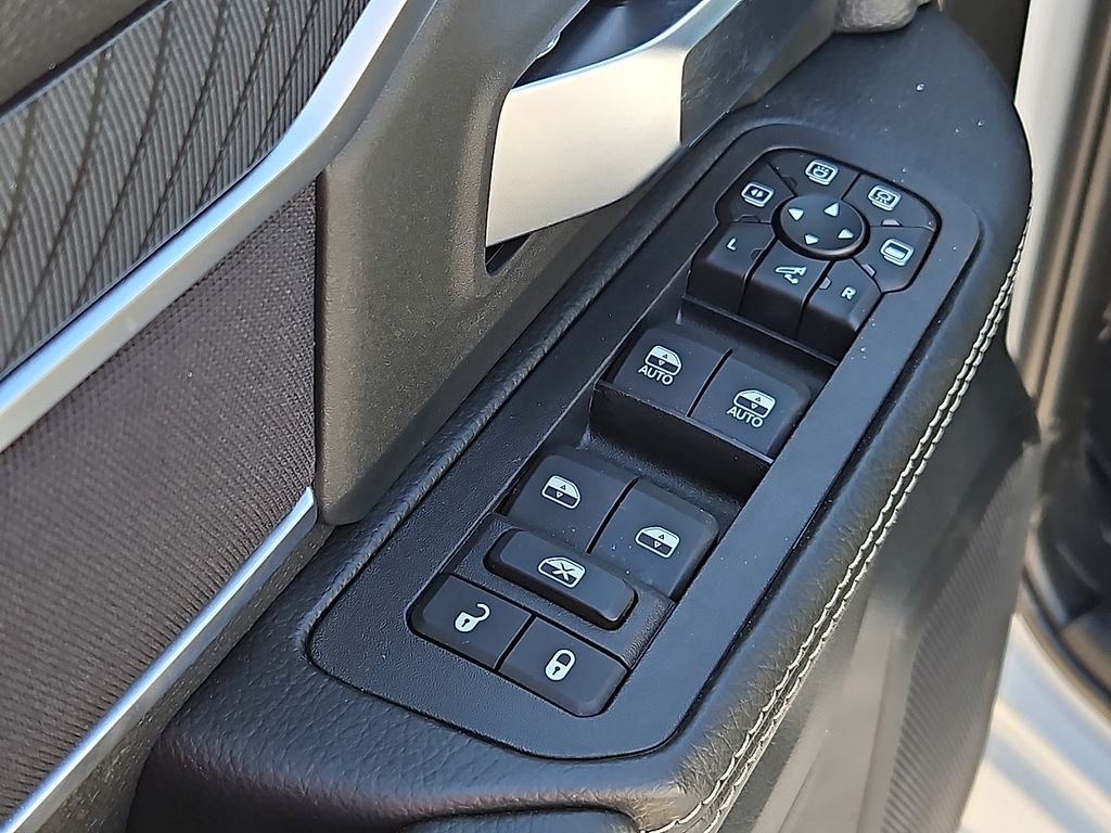 2025 RAM 3500 Big Horn - Photo 13