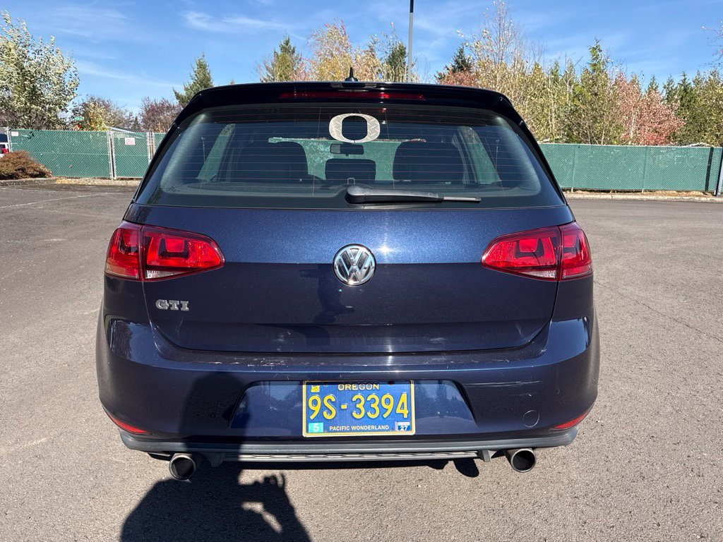 Used 2015 Night Blue Metallic Volkswagen 2.0T SE image 6