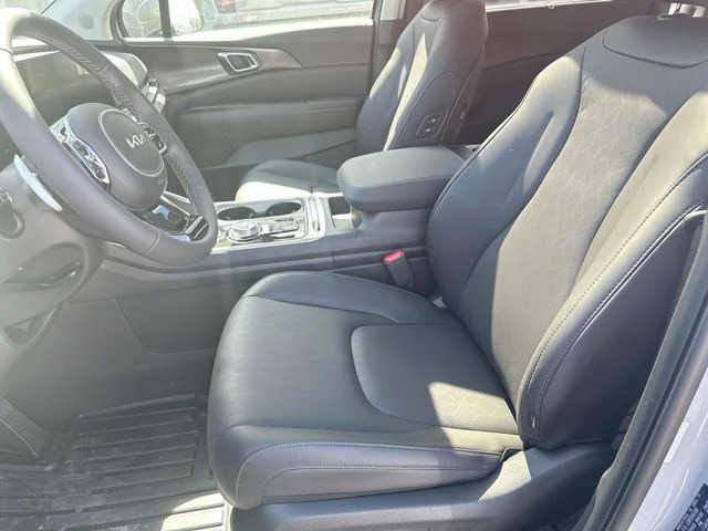 New 2026 Ceramic Silver Kia SX image 15