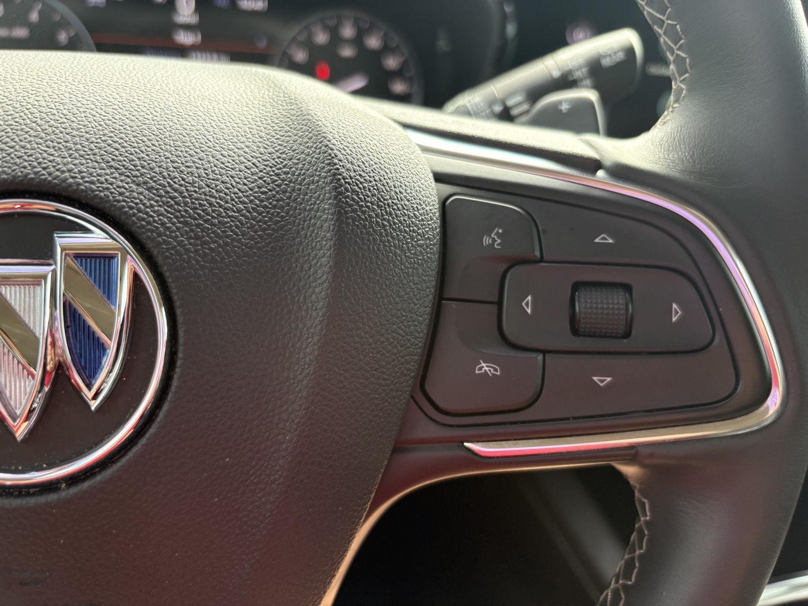 Used 2023 Ebony Twilight Metallic Buick Essence image 26