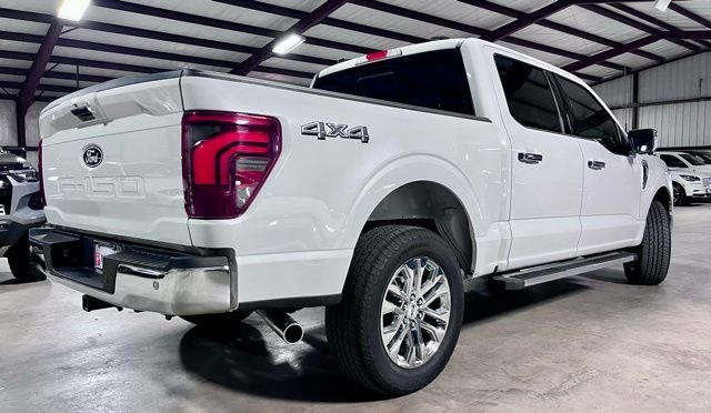 Used 2024 White Ford Lariat image 3