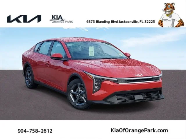 2025 Kia K4 LXS AT's photo