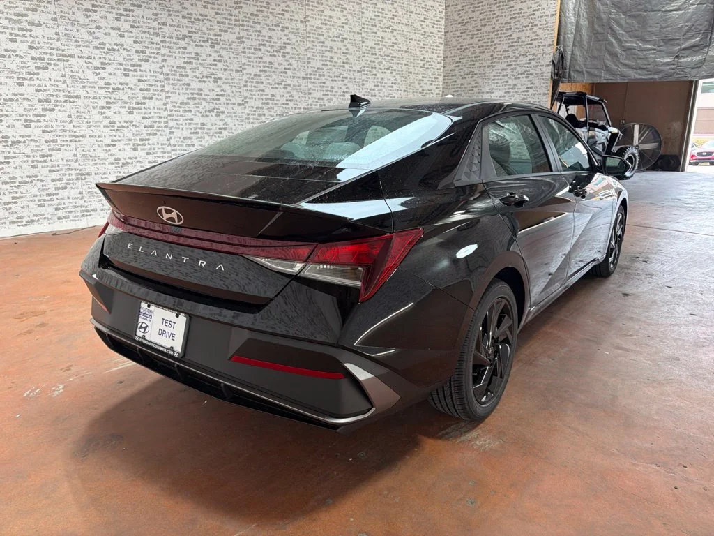 New 2026 Abyss Black Hyundai SEL Sport Plus image 7