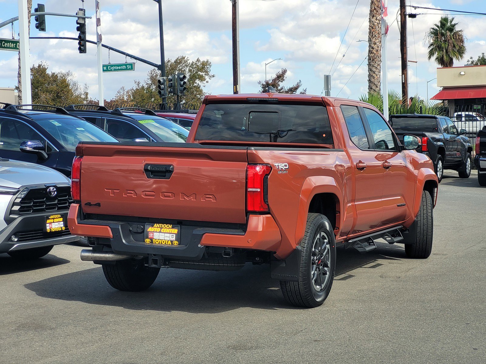 2025 Toyota Tacoma TRD Sport photo 4