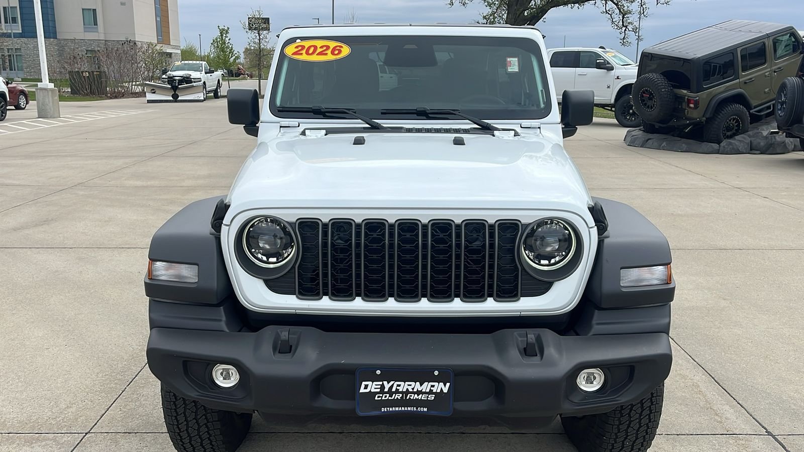 New 2026 Bright White Clear-Coat Exterior Paint Jeep Sport S image 3