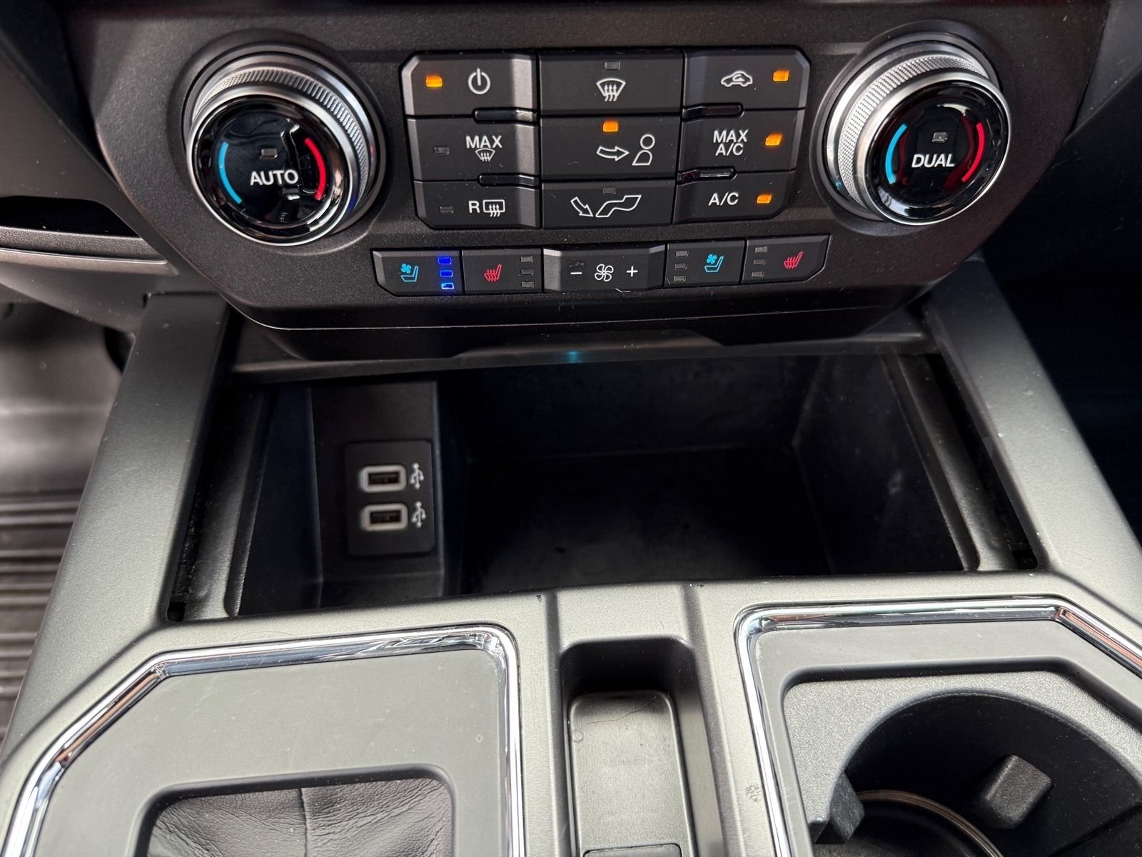 Used 2020 Magma Red Ford Lariat image 22