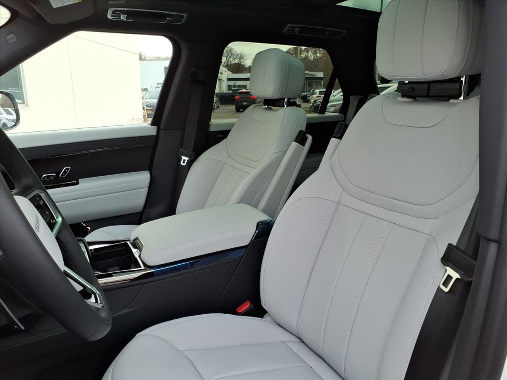 2025 Land Rover Range Rover Sport SE - Photo 10