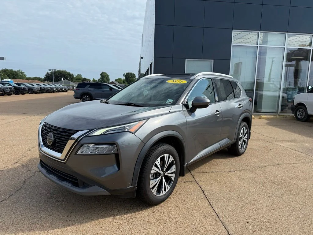 2021 Nissan Rogue SV FWD's photo