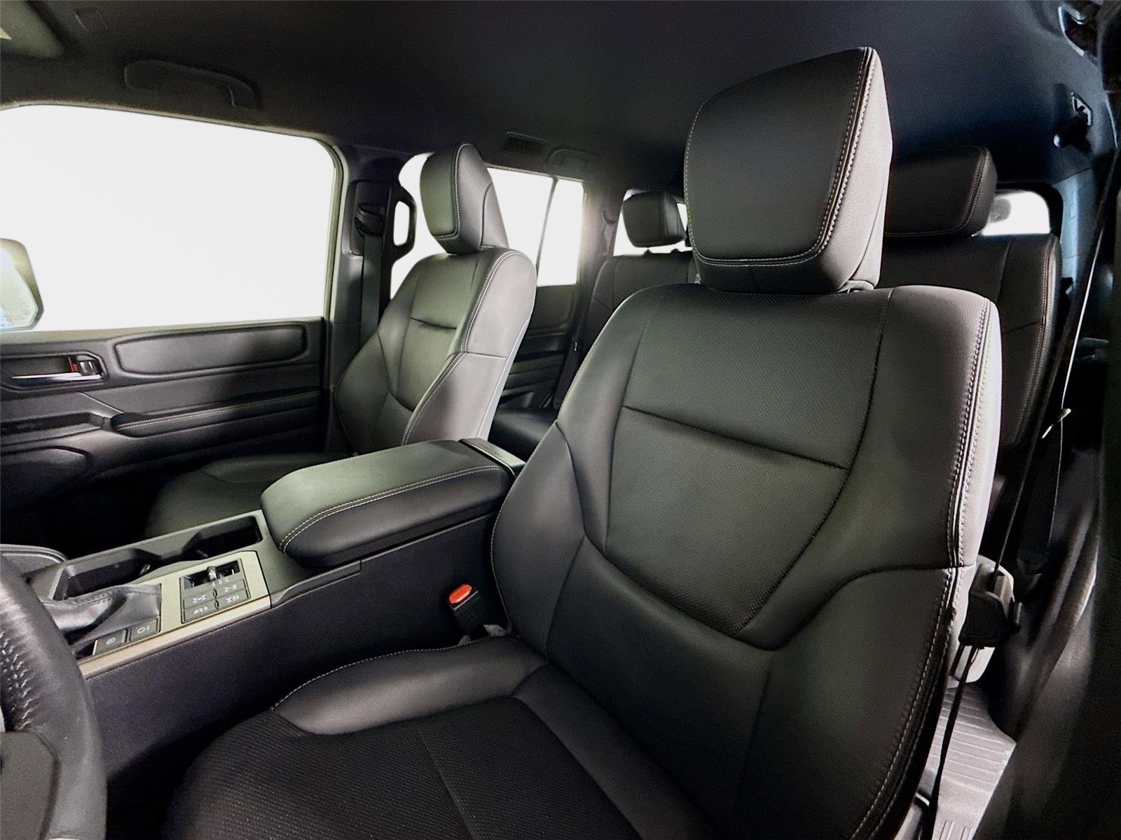Used 2024 Meteor Toyota Base image 11