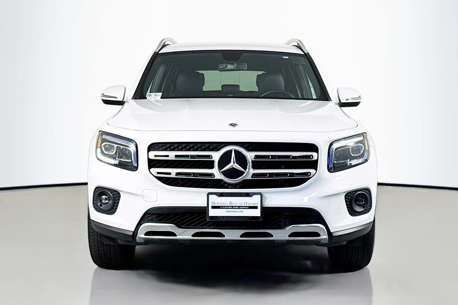 Certified Used 2022 Digital White Metallic Mercedes-Benz GLB 250 image 3