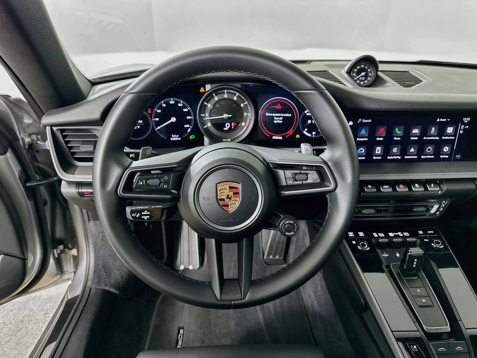 Used 2022  Porsche  image 15