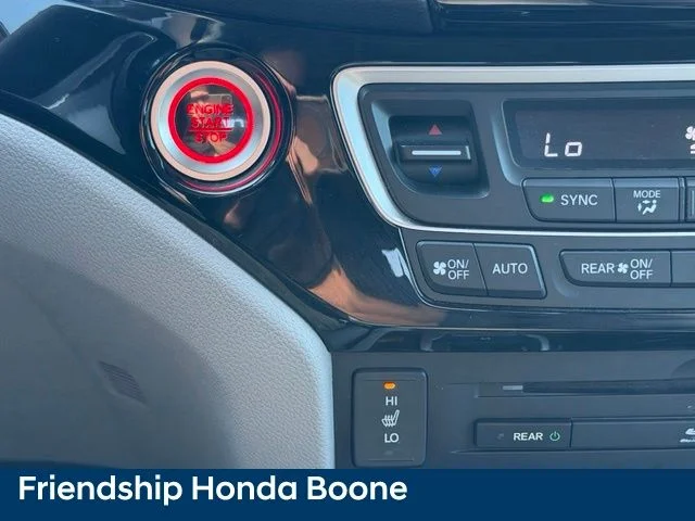 Used 2017 Blue Honda Touring image 31
