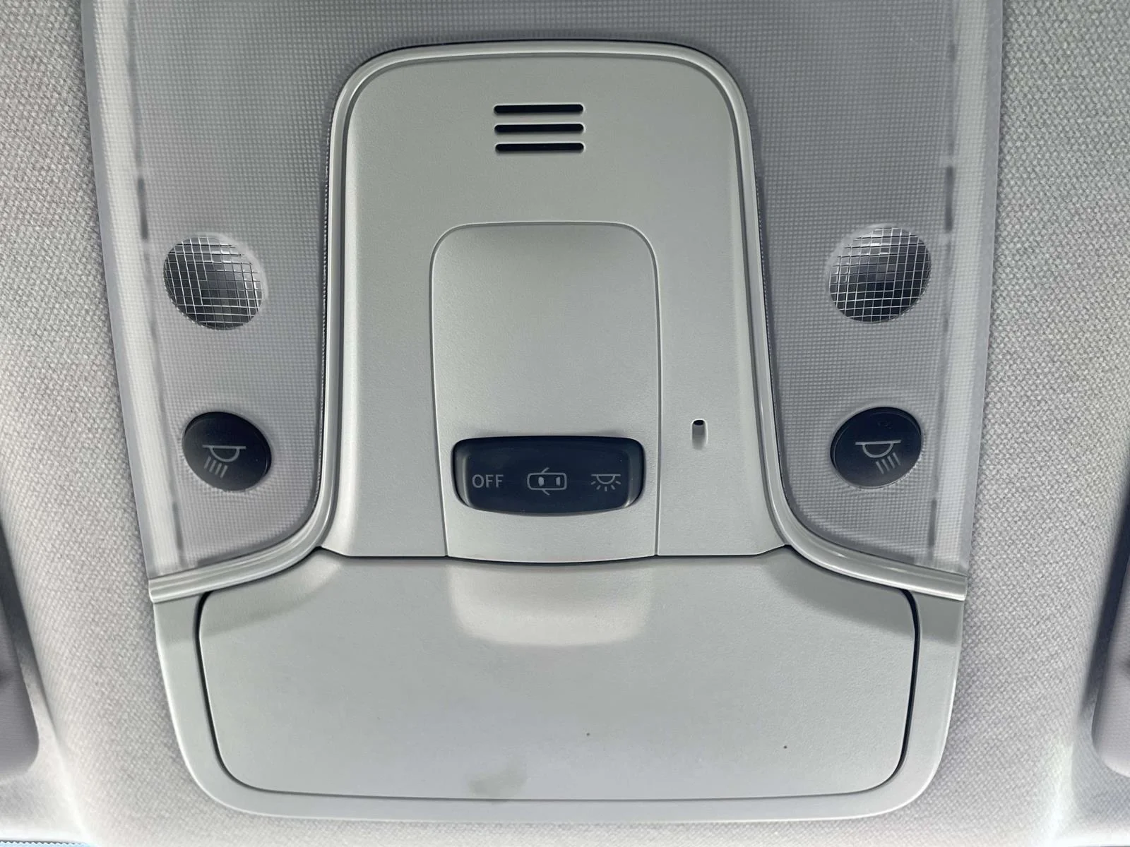 Used 2019 Blizzard Pearl Toyota LE image 21