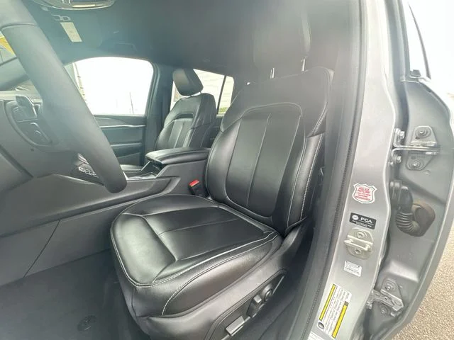 Certified Used 2024 Silver Jeep Limited image 13