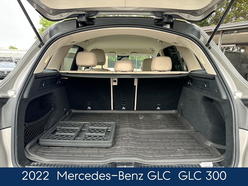 Used 2022  Mercedes-Benz GLC 300 image 37