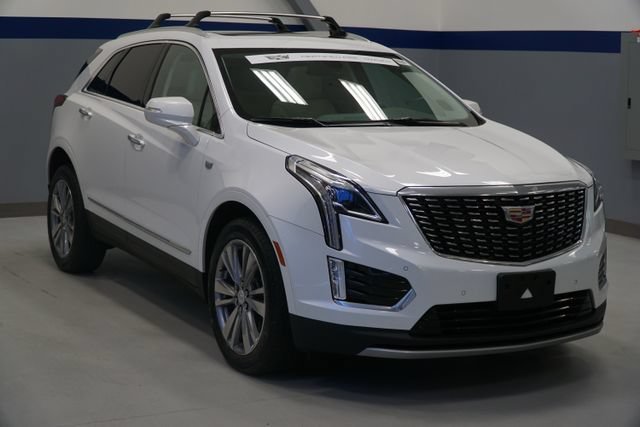 Certified Used 2023 Crystal White Tricoat Cadillac Premium Luxury image 9