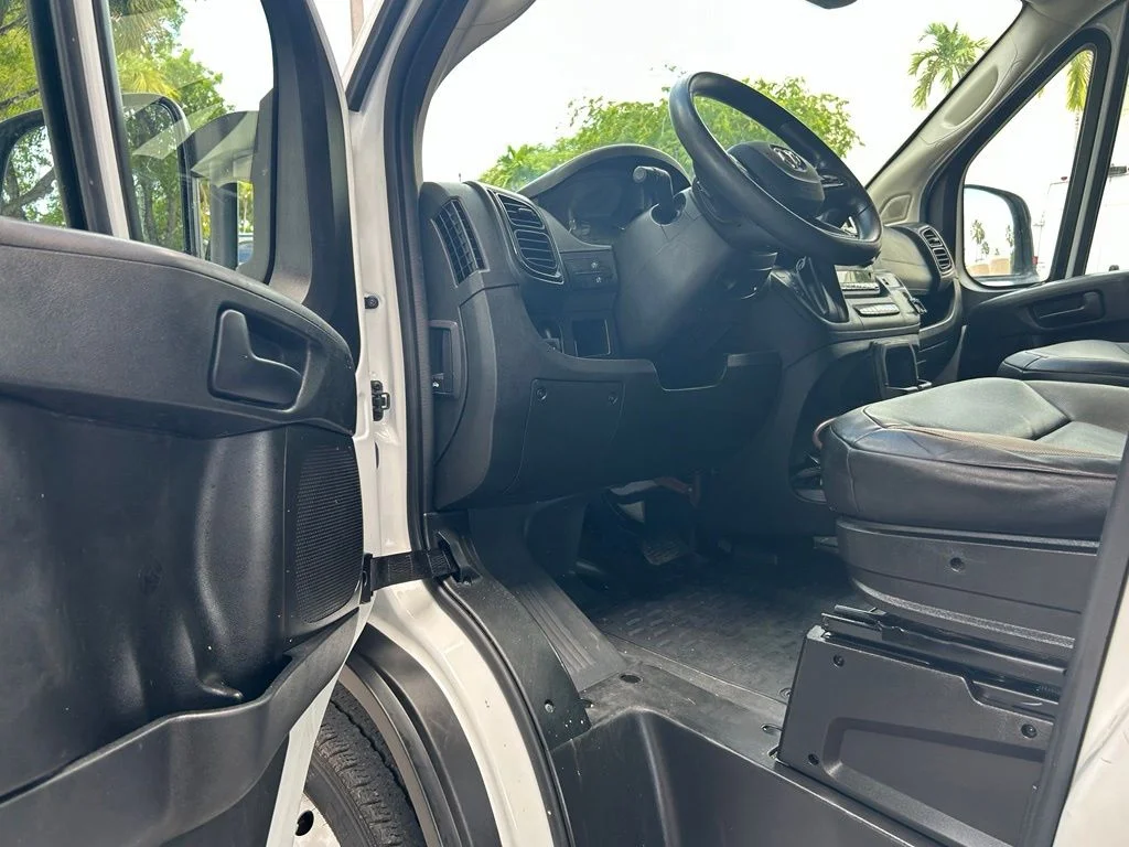 Used 2023 White Ram High Roof image 9