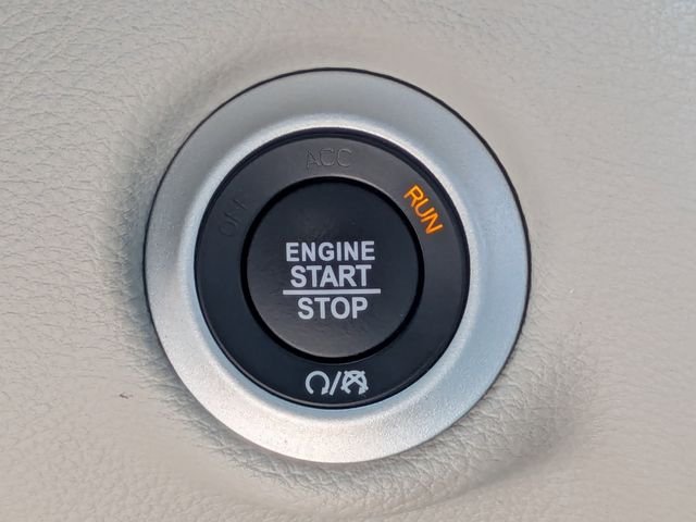 2024 Chrysler Pacifica Touring L - Photo 35