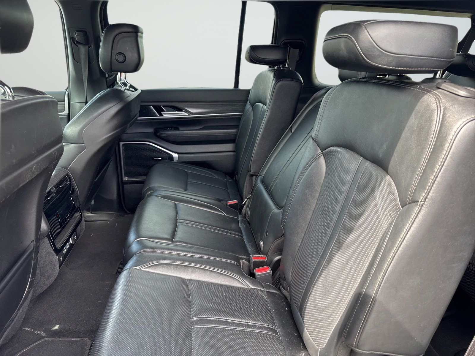 Used 2023 Diamond Black Jeep Series II image 24