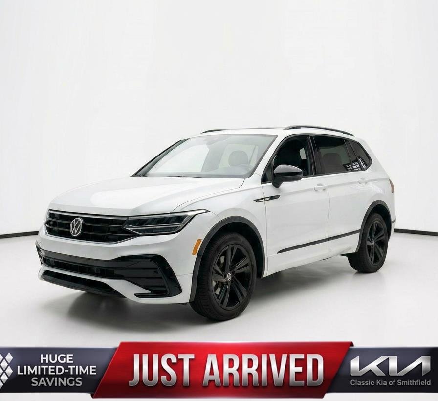 2024 Volkswagen Tiguan 2.0T SE R-Line Black 4Motion's photo