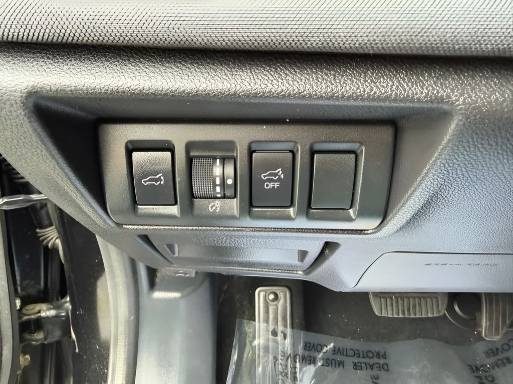 Used 2020 Black Subaru Premium image 10