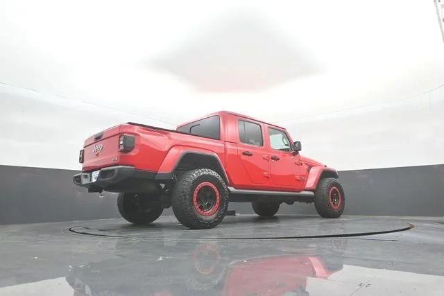 Used 2020 Red Clearcoat Jeep Overland image 42