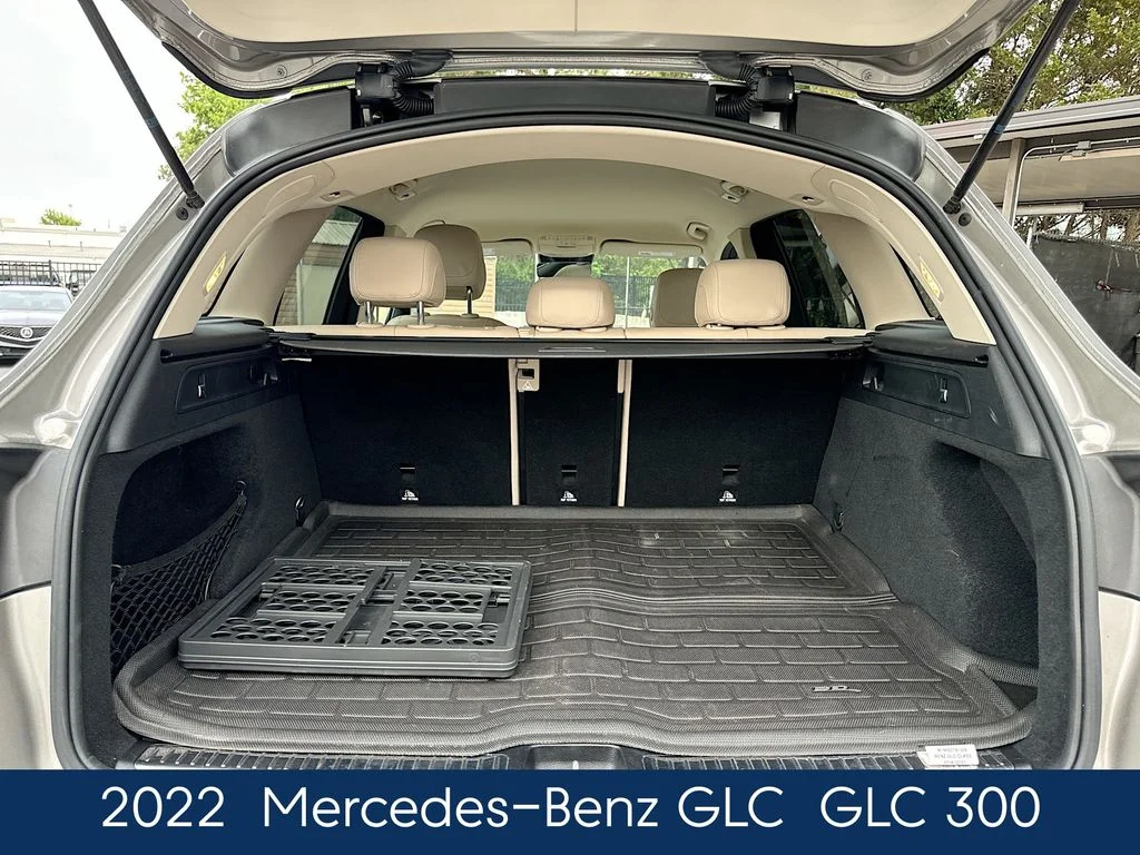 Used 2022  Mercedes-Benz GLC 300 image 37