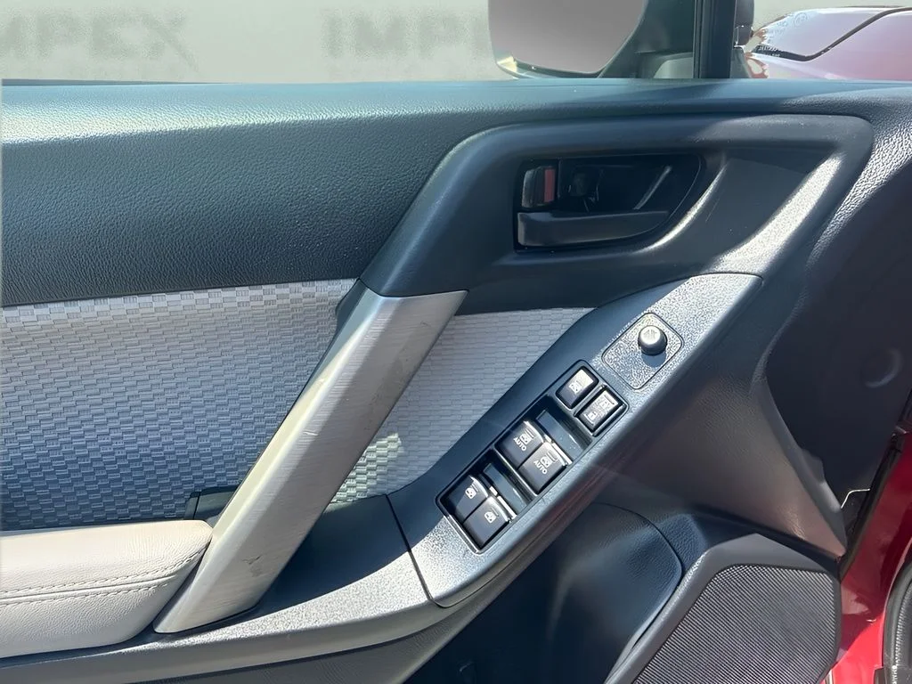Used 2018 Red Subaru 2.5i image 15