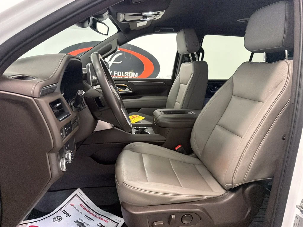 Used 2023 White GMC SLT image 12