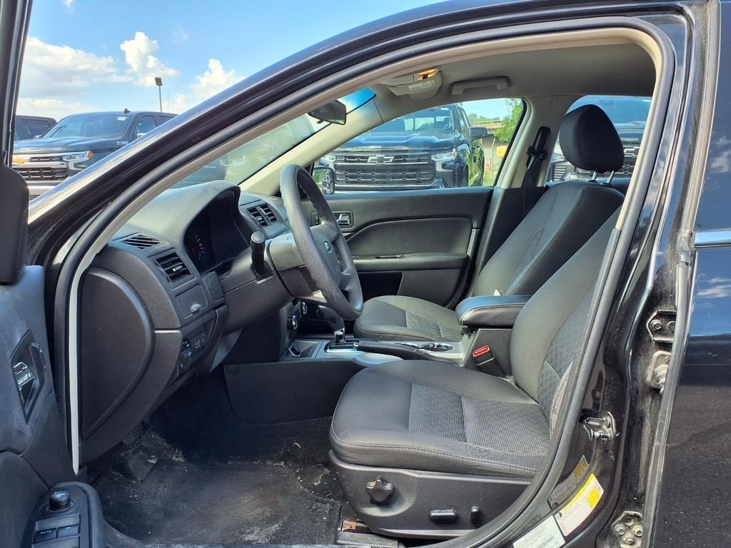 Used 2012 Black Ford SE image 12