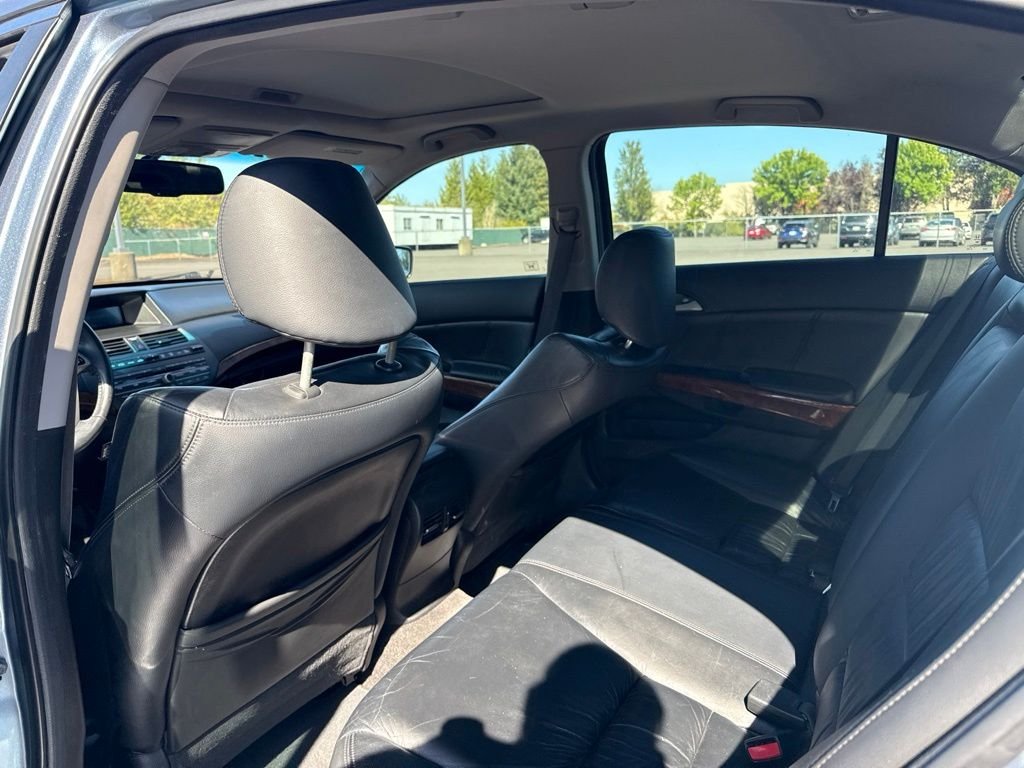 Used 2011 Celestial Blue Metallic Honda EX-L image 16