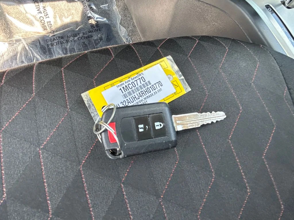 Used 2024 Gray Mitsubishi ES image 32