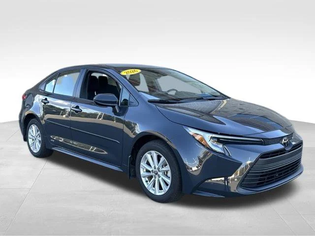 Certified Used 2026  Toyota LE image 7