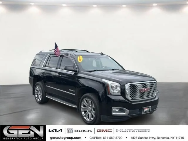 2017 GMC Yukon 4WD Denali's photo
