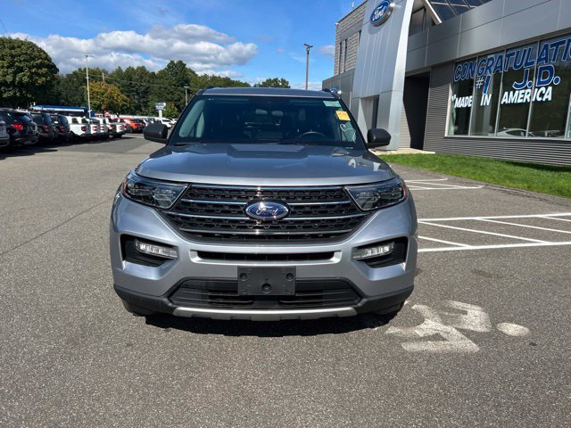 Used 2023 Silver Ford XLT image 2