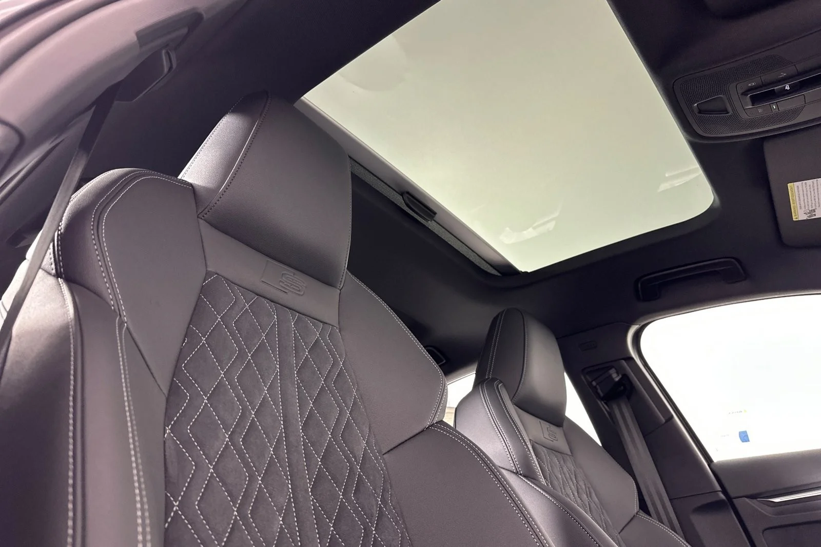 New 2026 Daytona Gray Pearl Effect Audi quattro image 15