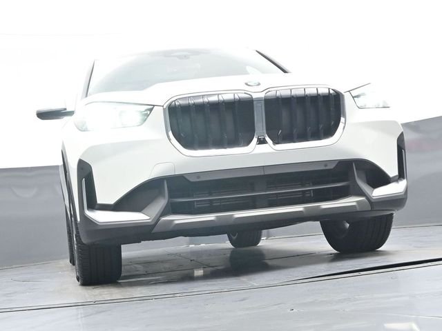 Used 2023 White BMW xDrive28i image 46