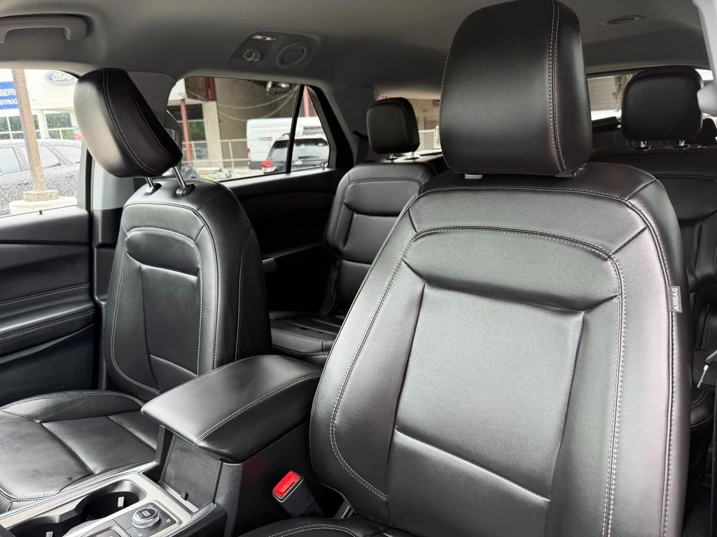 Used 2023 Gray Ford XLT image 23