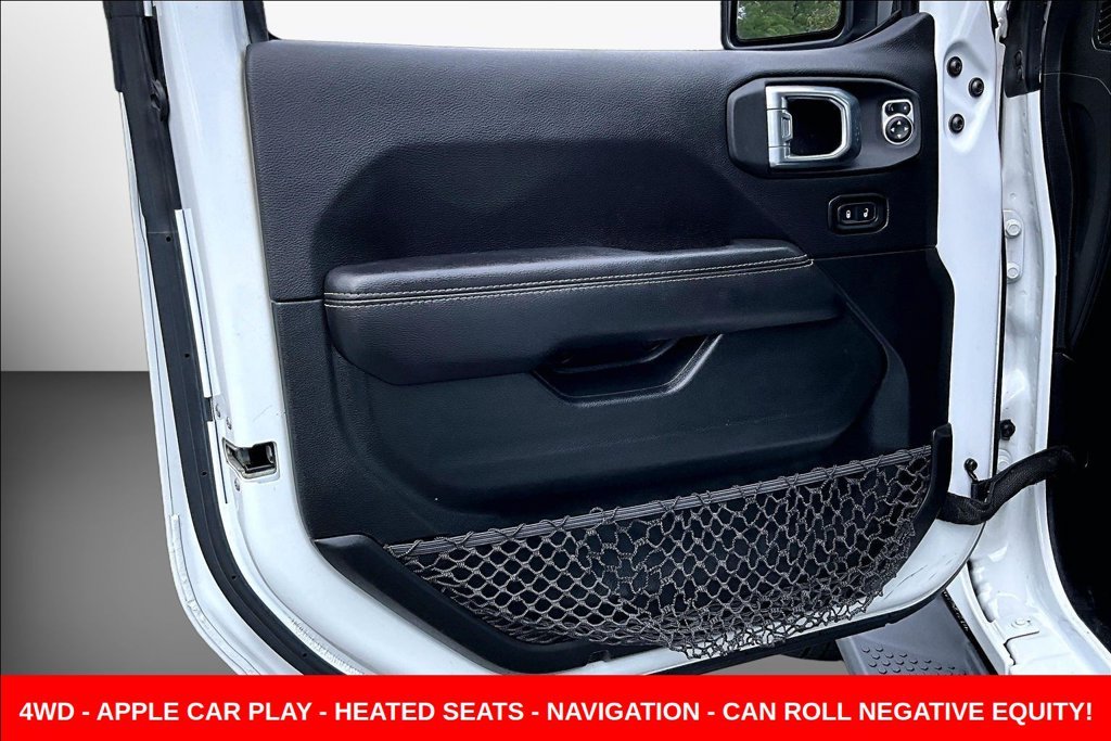Used 2022 White Jeep Unlimited Sahara image 19