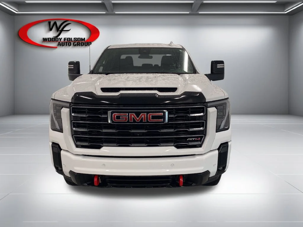 Used 2026 White GMC AT4 image 2