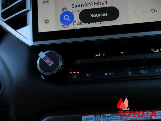 2026 Toyota Tundra Platinum - Photo 14