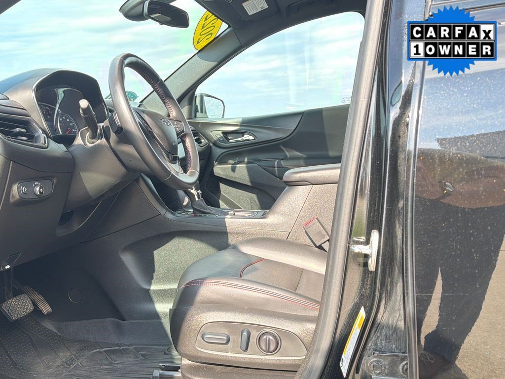 Used 2022 Mosaic Black Metallic Chevrolet RS image 34
