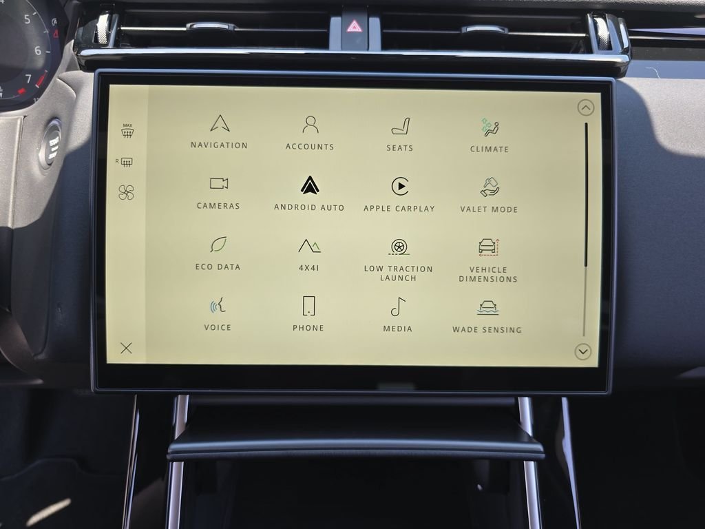 New 2026 Fuji White LAND ROVER S image 22