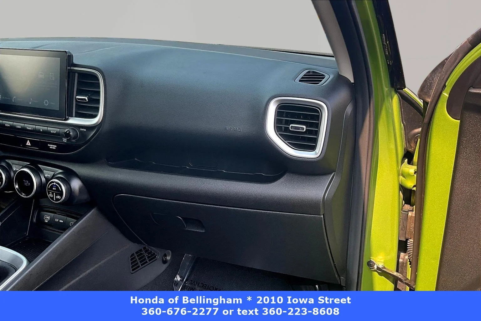 Used 2024 Green Apple Hyundai SEL image 23