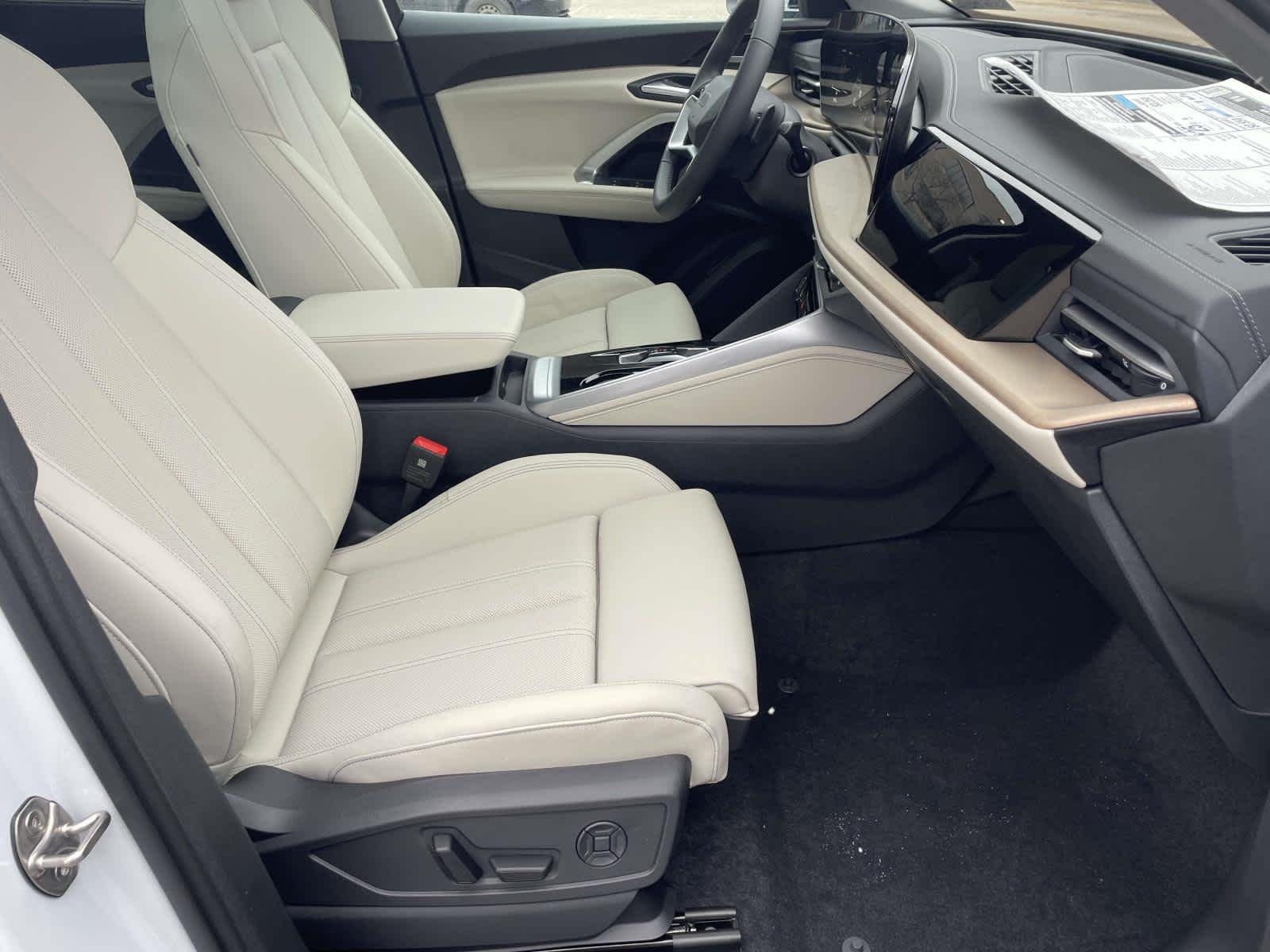 New 2025 Glacier White Metallic Audi Premium Plus image 20