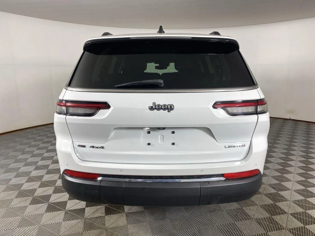 Used 2021 Bright White Clearcoat Jeep Limited image 9