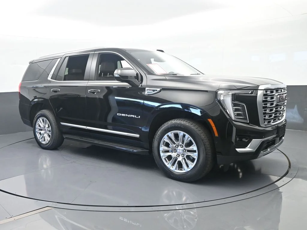 2025 GMC Yukon Denali - Photo 8