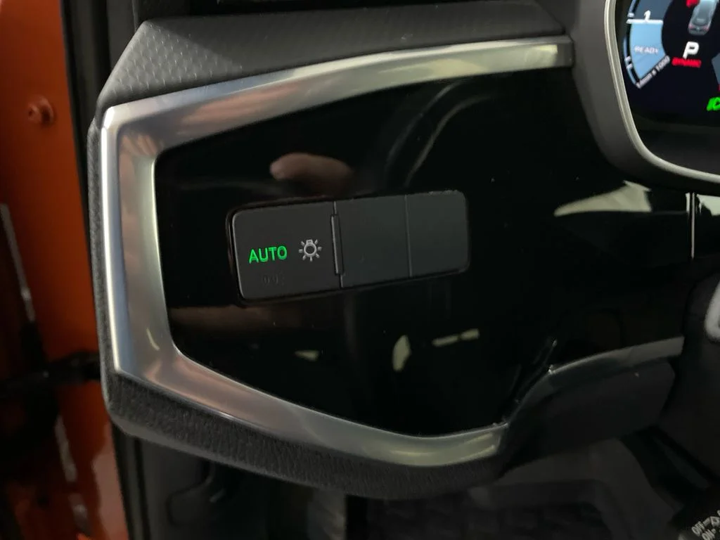 Used 2022 Pulse Orange Audi S line Premium image 13