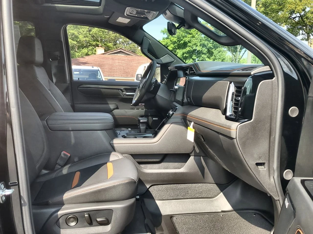 New 2026 Onyx Black GMC AT4 image 29